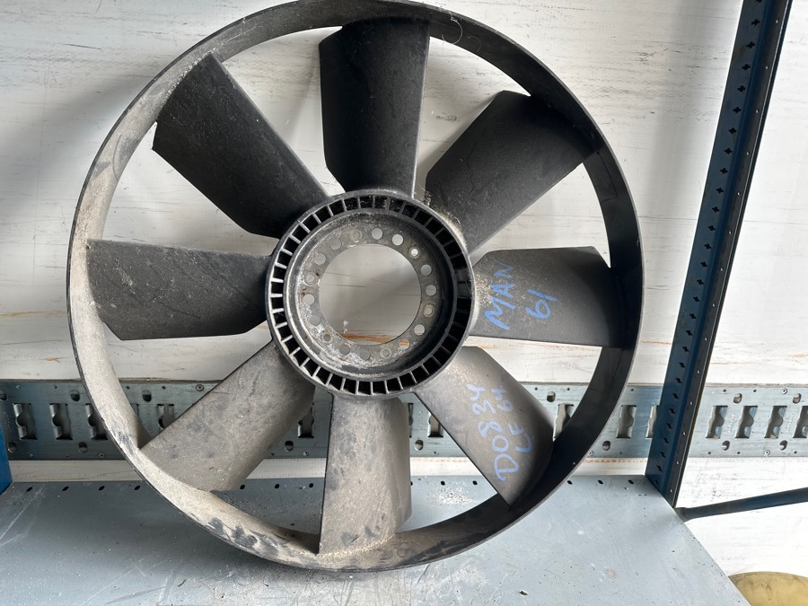 MAN VISKOS FAN 51.06601-0258 - Sistema de arrefecimento para Camião: foto 1 MAN VISKOS FAN 51.06601-0258 - Sistema de arrefecimento para Camião: foto 1
