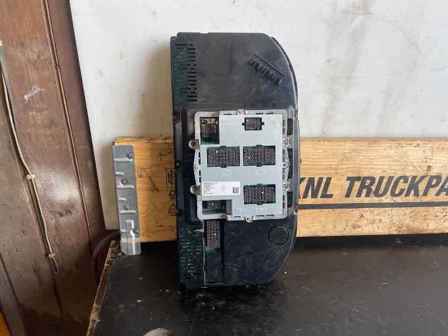 MERCEDES CLUSTER INSTRUMENT A0054466921 - Painel de instrumentos para Ônibus: foto 2 MERCEDES CLUSTER INSTRUMENT A0054466921 - Painel de instrumentos para Ônibus: foto 2