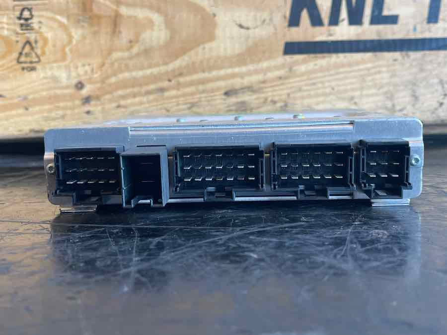 MERCEDES ECU TEMIC A0004461003 - Centralina electrónica para Ônibus: foto 2 MERCEDES ECU TEMIC A0004461003 - Centralina electrónica para Ônibus: foto 2
