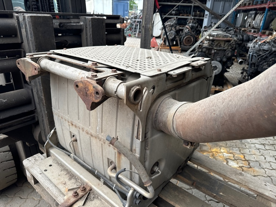 MERCEDES EXHAUST A0034900014 - Sistema de escape para Camião: foto 1 MERCEDES EXHAUST A0034900014 - Sistema de escape para Camião: foto 1