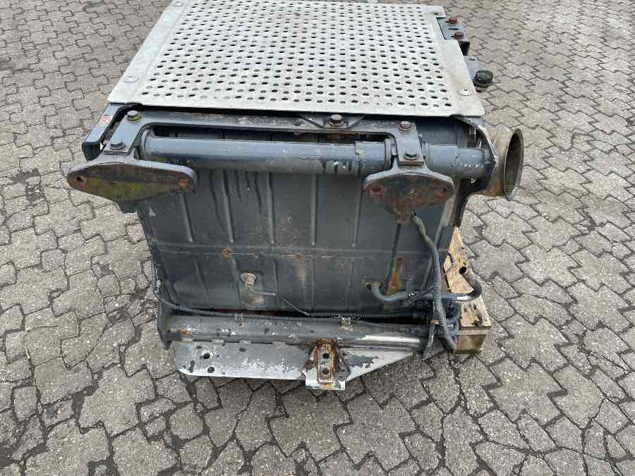MERCEDES EXHAUST A0064900414 - Sistema de escape para Camião: foto 4 MERCEDES EXHAUST A0064900414 - Sistema de escape para Camião: foto 4