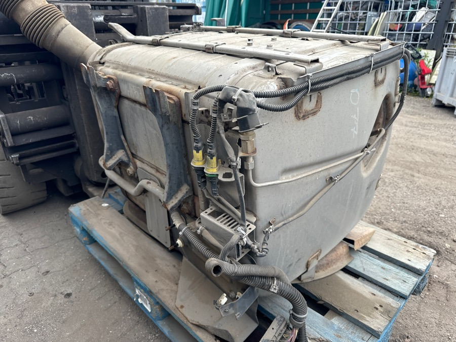 MERCEDES EXHAUST A0064908712 - Sistema de escape para Camião: foto 2 MERCEDES EXHAUST A0064908712 - Sistema de escape para Camião: foto 2