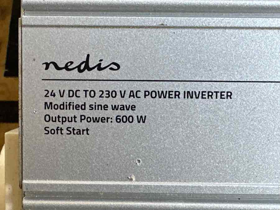 NEDIS PIMS600W24 24V DC TO 230 V - Sistema elétrico para Camião: foto 3 NEDIS PIMS600W24 24V DC TO 230 V - Sistema elétrico para Camião: foto 3