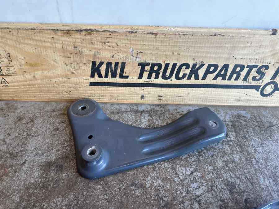 SCANIA BRACKET 2569452 - Suspensão da cabina: foto 1 SCANIA BRACKET 2569452 - Suspensão da cabina: foto 1