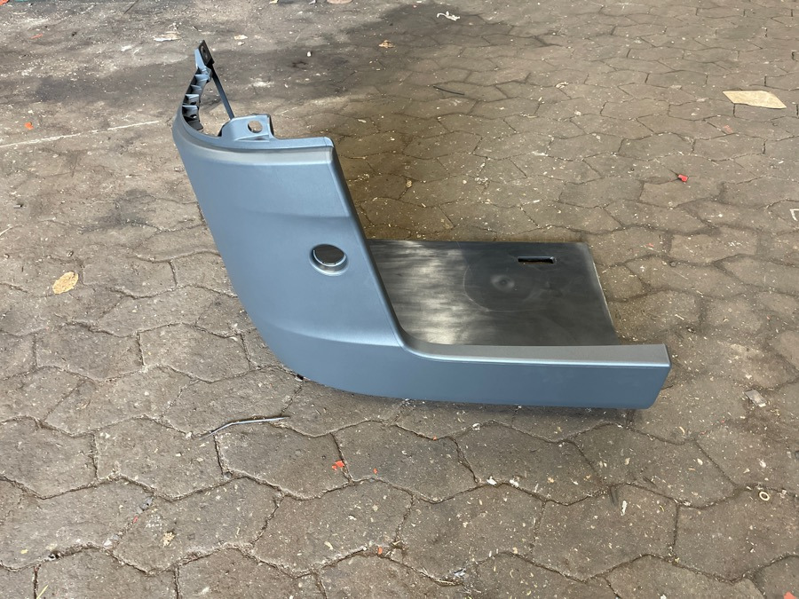 SCANIA BUMPER CORNER 2295948 - Carroceria e exterior para Camião: foto 1 SCANIA BUMPER CORNER 2295948 - Carroceria e exterior para Camião: foto 1