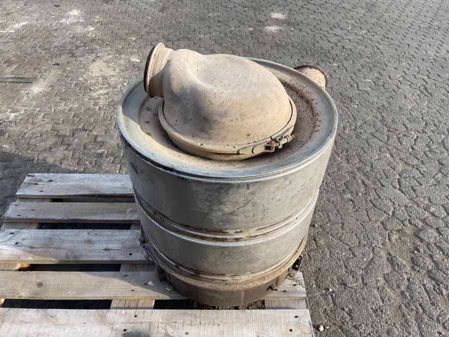 SCANIA EXHAUST 1944878 - Sistema de escape para Camião: foto 2 SCANIA EXHAUST 1944878 - Sistema de escape para Camião: foto 2