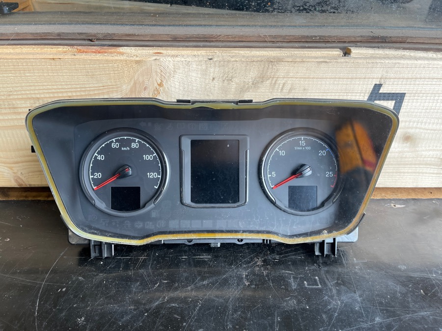 SCANIA INSTRUMENT CLUSTER 2994191 - Sistema elétrico para Camião: foto 1 SCANIA INSTRUMENT CLUSTER 2994191 - Sistema elétrico para Camião: foto 1