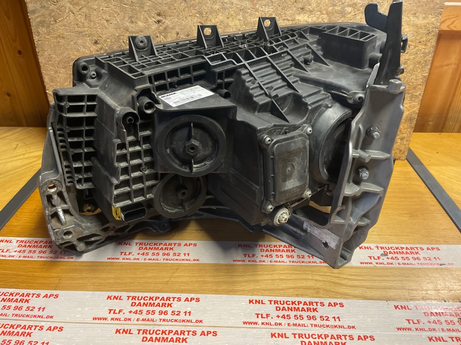 SCANIA LAMP 2655841 - Iluminação para Camião: foto 3 SCANIA LAMP 2655841 - Iluminação para Camião: foto 3