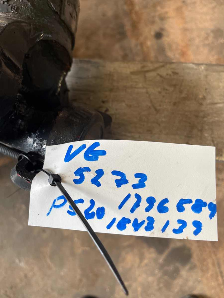 SCANIA PROPSHAFT P520 1796589 - Veio de transmissão para Camião: foto 2 SCANIA PROPSHAFT P520 1796589 - Veio de transmissão para Camião: foto 2