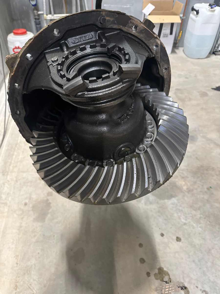 SETRA MERCEDES DIFF HO6 - 43:11 = 3.909 // 746218 - Diferencial para Camião: foto 2 SETRA MERCEDES DIFF HO6 - 43:11 = 3.909 // 746218 - Diferencial para Camião: foto 2