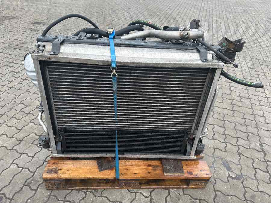 VOLVO BUS COOLER PACKET 21622194 - Sistema de arrefecimento para Ônibus: foto 2 VOLVO BUS COOLER PACKET 21622194 - Sistema de arrefecimento para Ônibus: foto 2