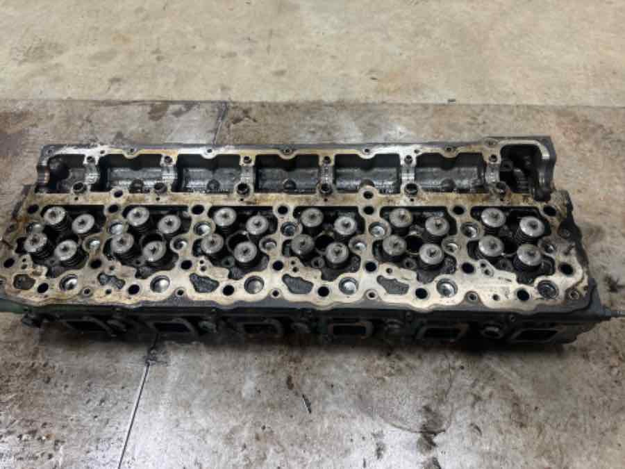VOLVO CYLINDERHEAD 22093921 - Motor e peças para Camião: foto 1 VOLVO CYLINDERHEAD 22093921 - Motor e peças para Camião: foto 1