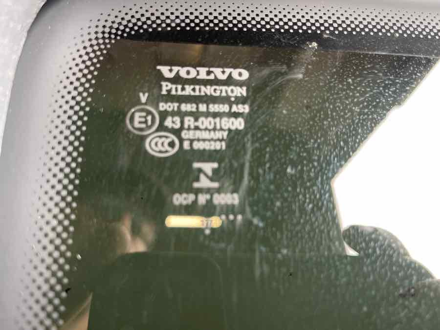 VOLVO SUNROOF 84415477 - Cabine e interior para Camião: foto 4 VOLVO SUNROOF 84415477 - Cabine e interior para Camião: foto 4