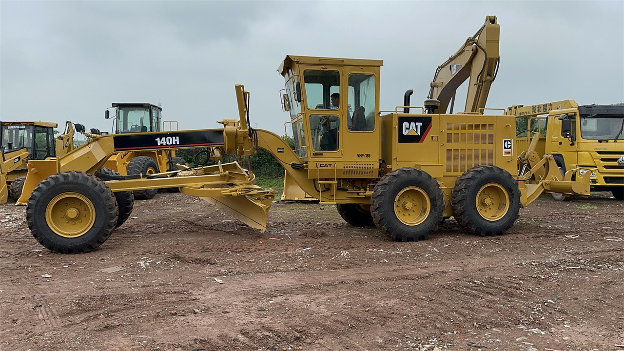 CATERPILLAR 140H - Motoniveladora: foto 4 CATERPILLAR 140H - Motoniveladora: foto 4
