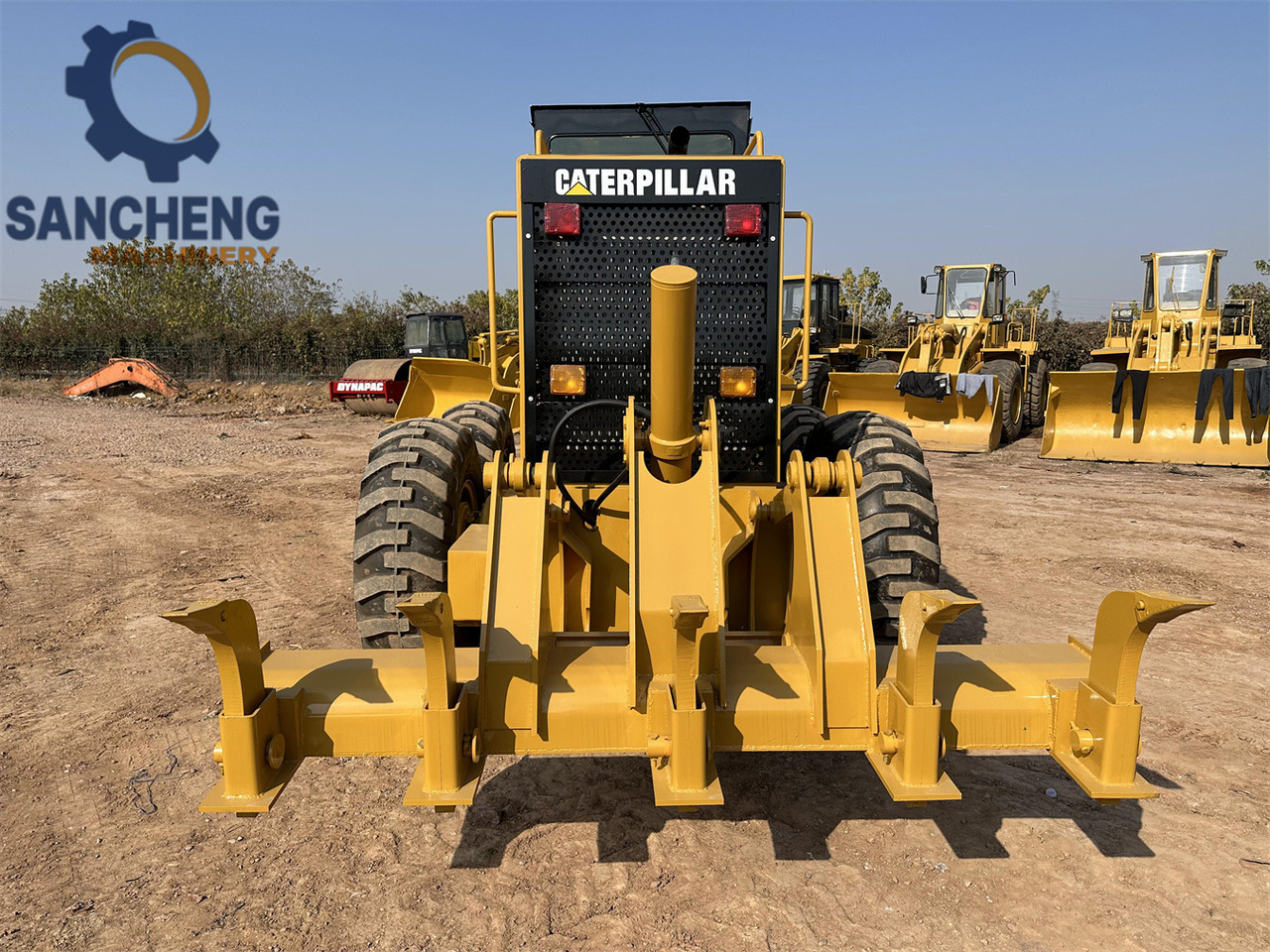 CATERPILLAR 140H - Motoniveladora: foto 4 CATERPILLAR 140H - Motoniveladora: foto 4
