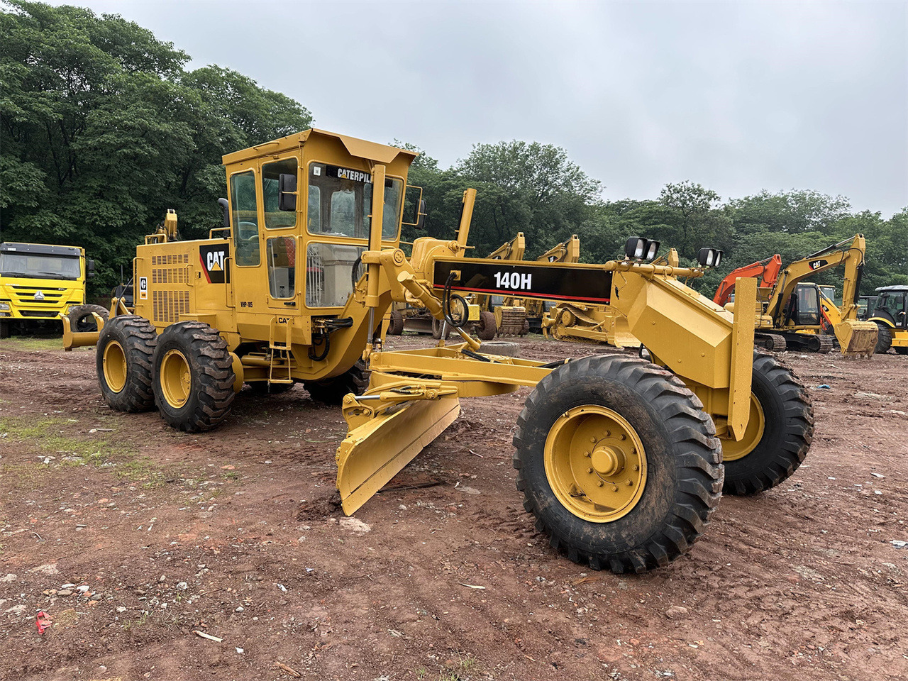 CATERPILLAR 140H - Motoniveladora: foto 2 CATERPILLAR 140H - Motoniveladora: foto 2