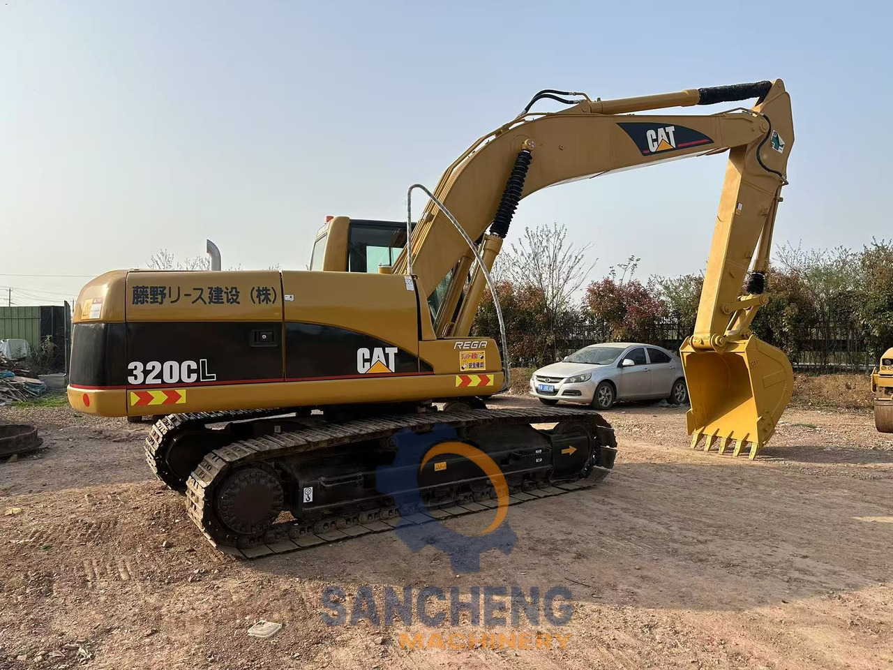 CATERPILLAR 320CL - Escavadora de rastos: foto 2 CATERPILLAR 320CL - Escavadora de rastos: foto 2