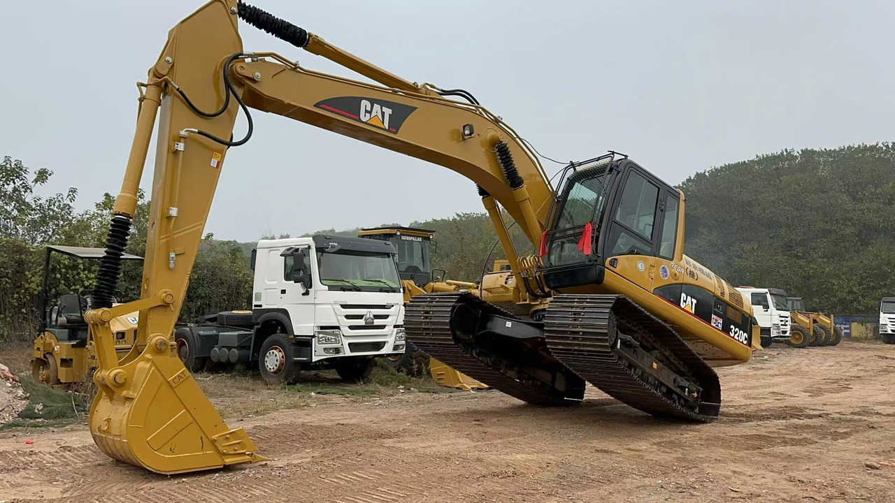 CATERPILLAR 320CL - Escavadora de rastos: foto 4 CATERPILLAR 320CL - Escavadora de rastos: foto 4