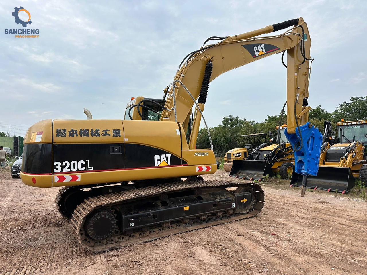 CATERPILLAR 320CL - Escavadora de rastos: foto 1 CATERPILLAR 320CL - Escavadora de rastos: foto 1