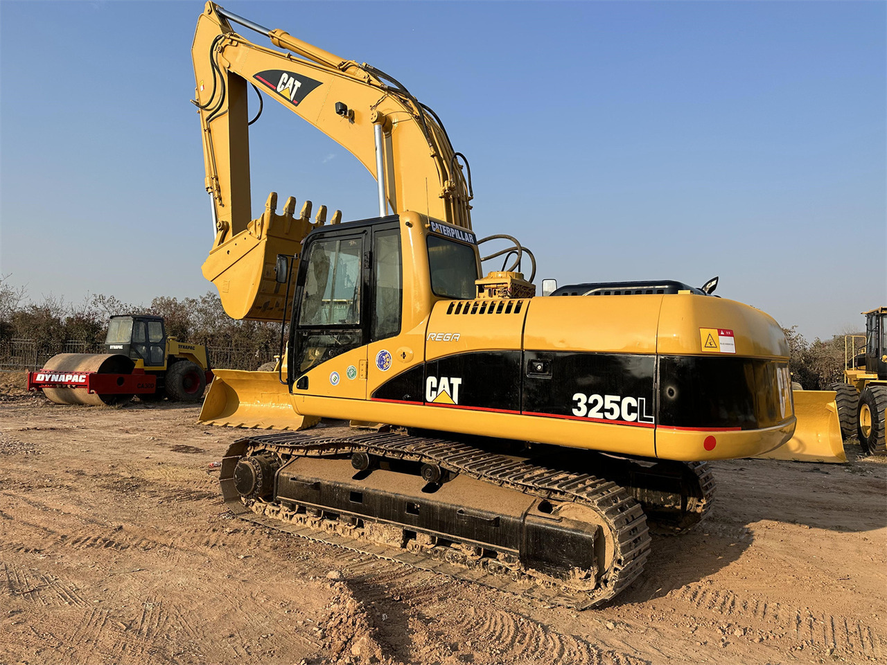 CATERPILLAR 325C - Escavadora de rastos: foto 1 CATERPILLAR 325C - Escavadora de rastos: foto 1