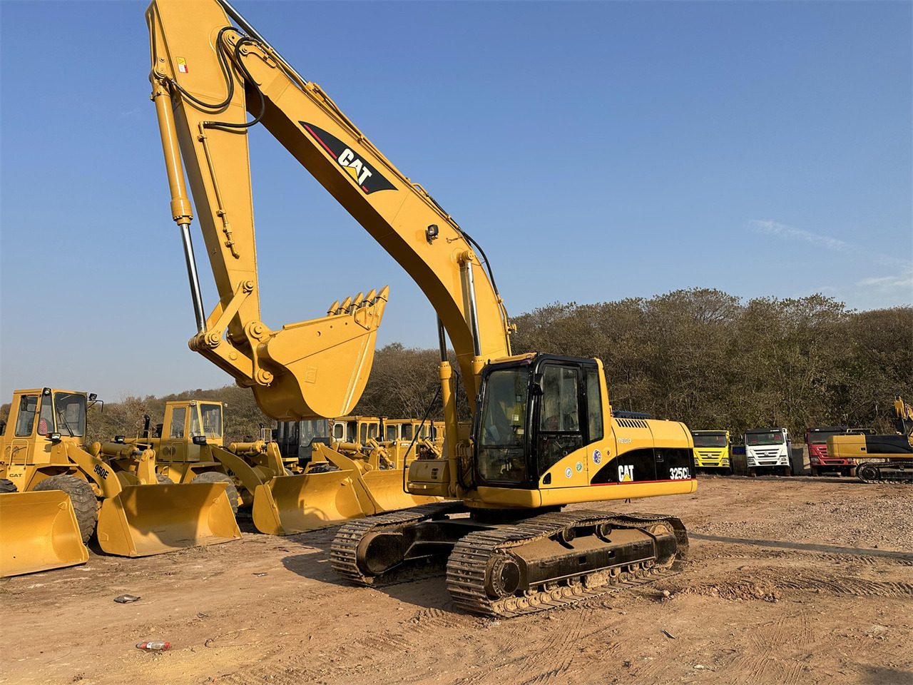 CATERPILLAR 325C - Escavadora de rastos: foto 2 CATERPILLAR 325C - Escavadora de rastos: foto 2