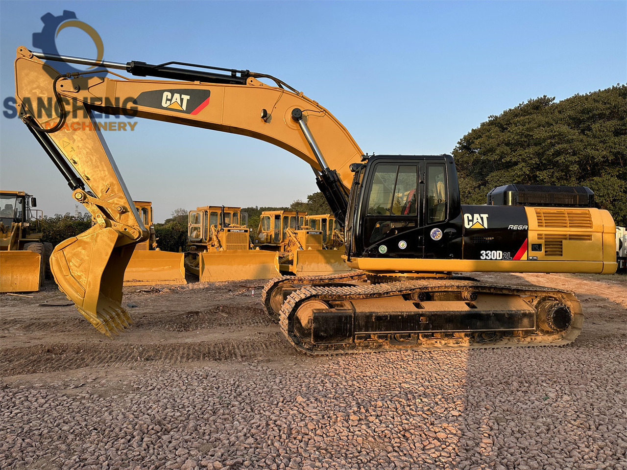 CATERPILLAR 330D2L - Escavadora de rastos: foto 2 CATERPILLAR 330D2L - Escavadora de rastos: foto 2