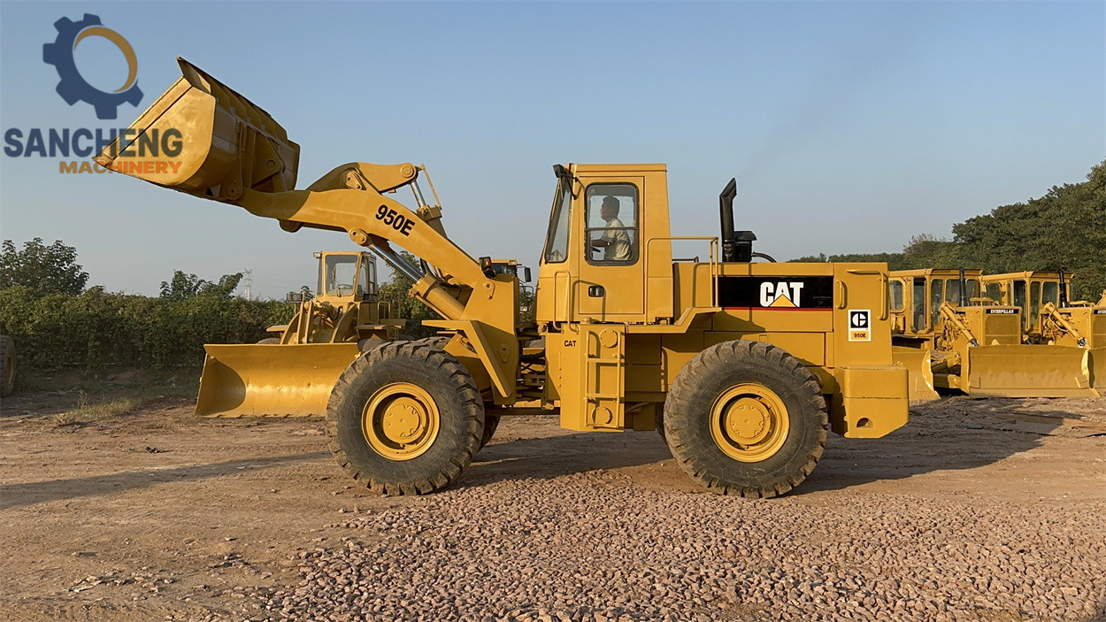 Pá carregadora de rodas CATERPILLAR 950E: foto 10