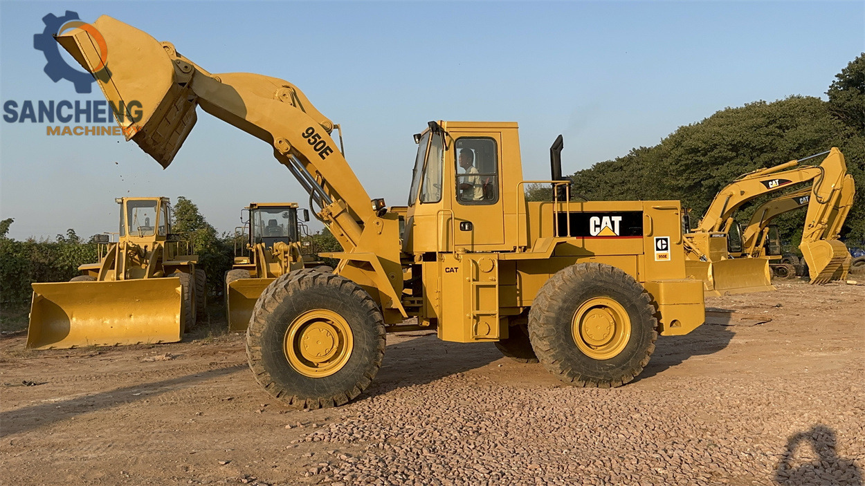 CATERPILLAR 950E - Pá carregadora de rodas: foto 2 CATERPILLAR 950E - Pá carregadora de rodas: foto 2