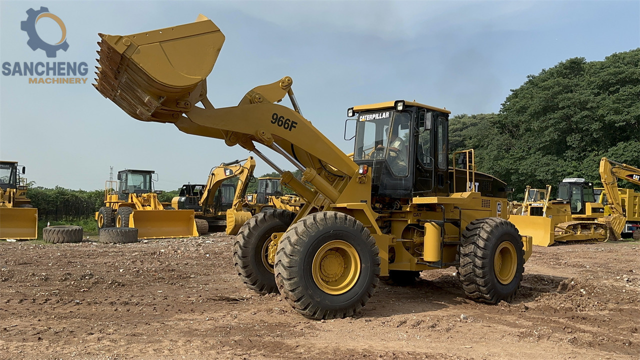 CATERPILLAR 966F - Pá carregadora de rodas: foto 4 CATERPILLAR 966F - Pá carregadora de rodas: foto 4