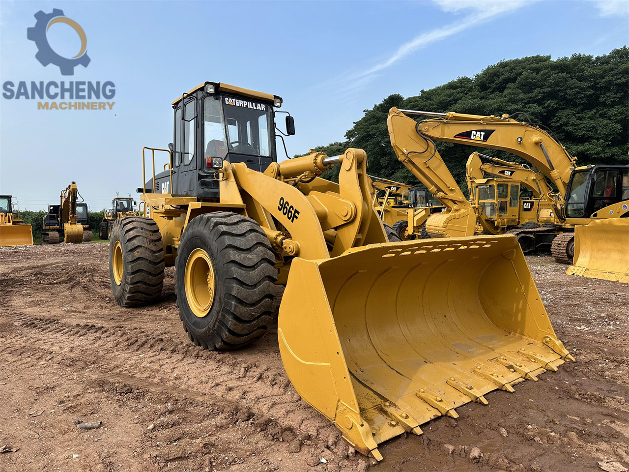 CATERPILLAR 966F - Pá carregadora de rodas: foto 1 CATERPILLAR 966F - Pá carregadora de rodas: foto 1