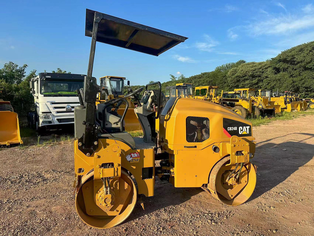 CATERPILLAR CB24B - Rolo: foto 4 CATERPILLAR CB24B - Rolo: foto 4