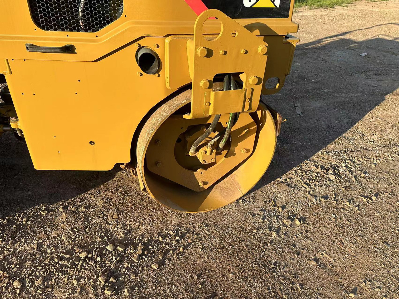 Rolo CATERPILLAR CB24B: foto 8