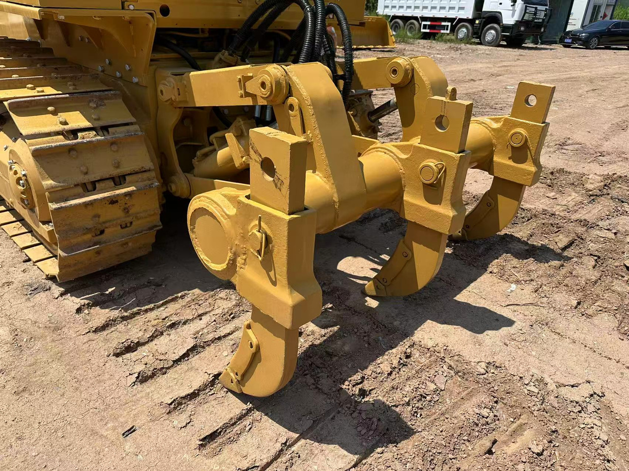 CATERPILLAR D6G - Buldôzer: foto 4 CATERPILLAR D6G - Buldôzer: foto 4