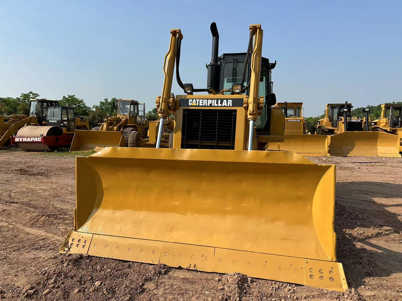 CATERPILLAR D6G Crawler Dozer - Buldôzer: foto 3 CATERPILLAR D6G Crawler Dozer - Buldôzer: foto 3