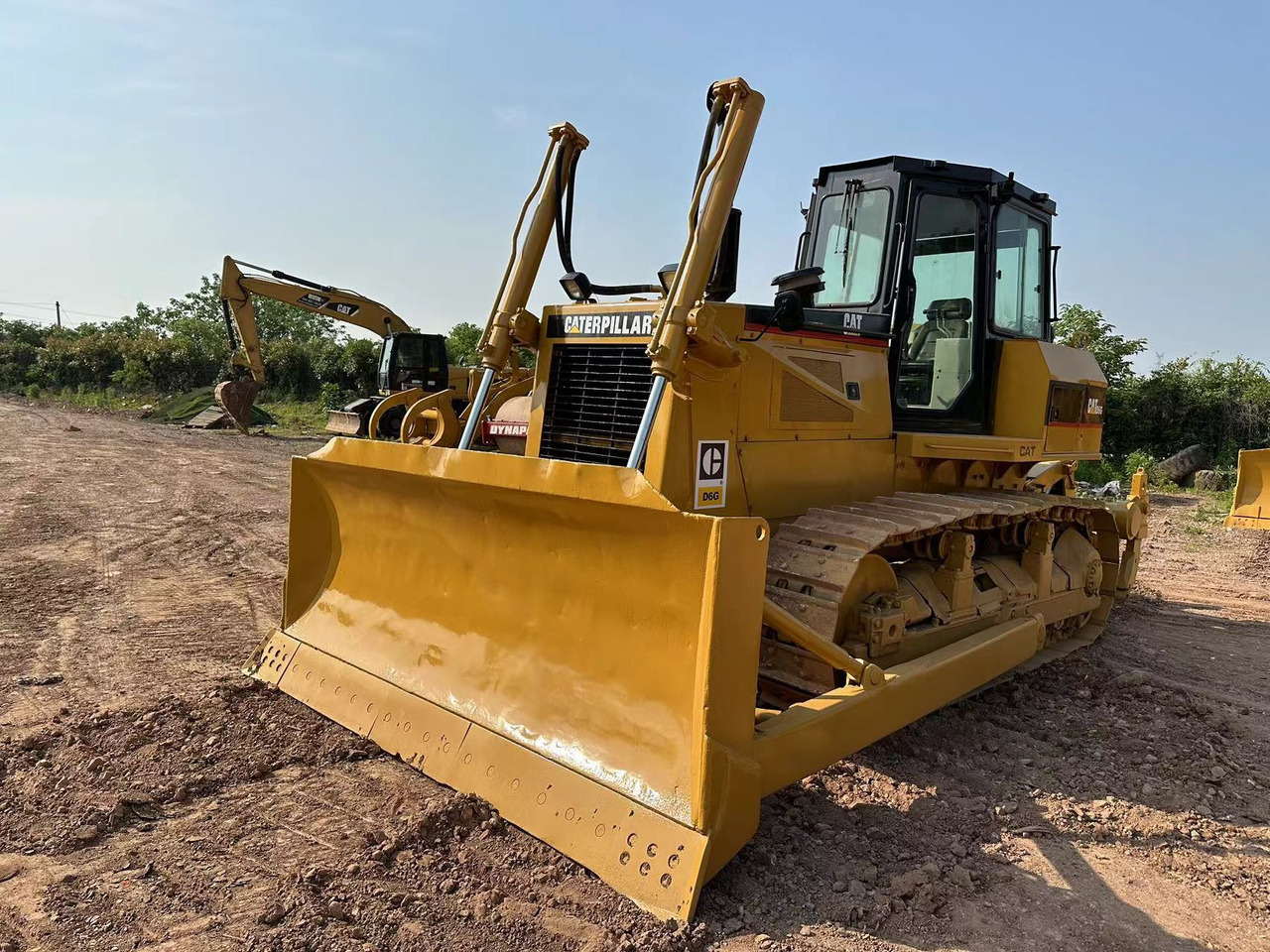 CATERPILLAR D6G Crawler Dozer - Buldôzer: foto 4 CATERPILLAR D6G Crawler Dozer - Buldôzer: foto 4