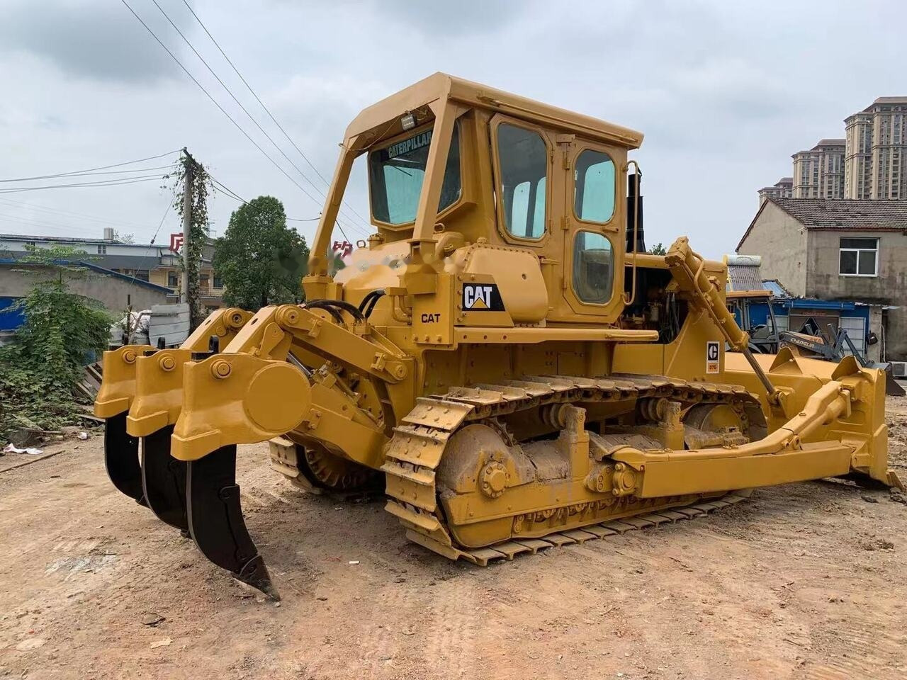 CATERPILLAR D7G - Buldôzer: foto 1 CATERPILLAR D7G - Buldôzer: foto 1