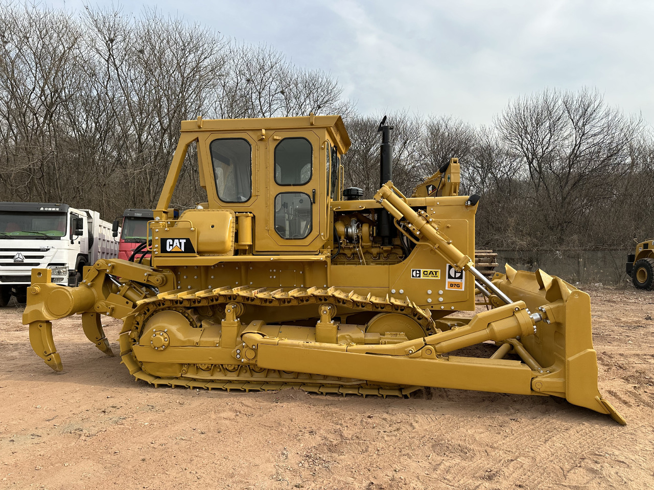 CATERPILLAR D7G - Buldôzer: foto 3 CATERPILLAR D7G - Buldôzer: foto 3