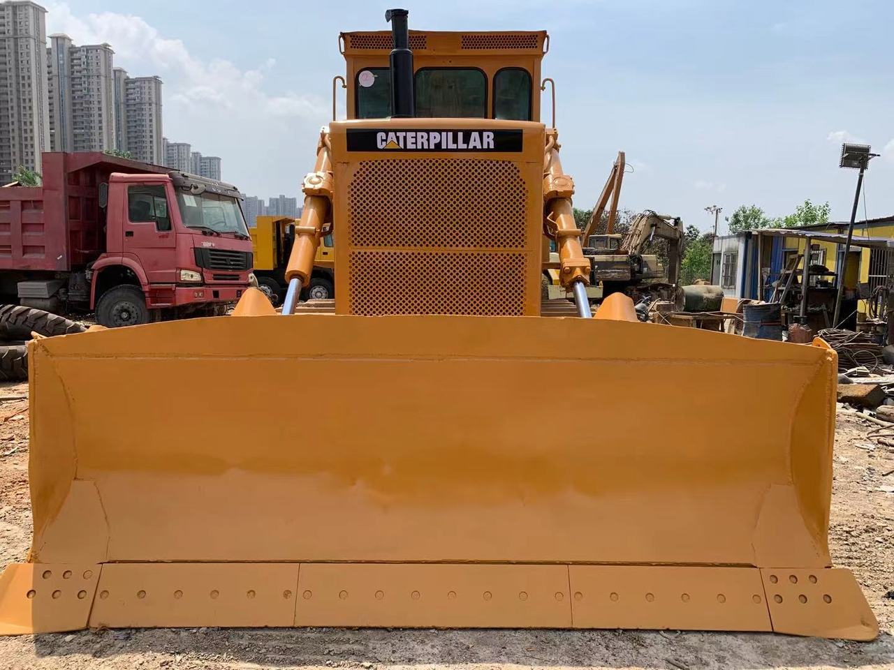 CATERPILLAR D7G - Buldôzer: foto 2 CATERPILLAR D7G - Buldôzer: foto 2