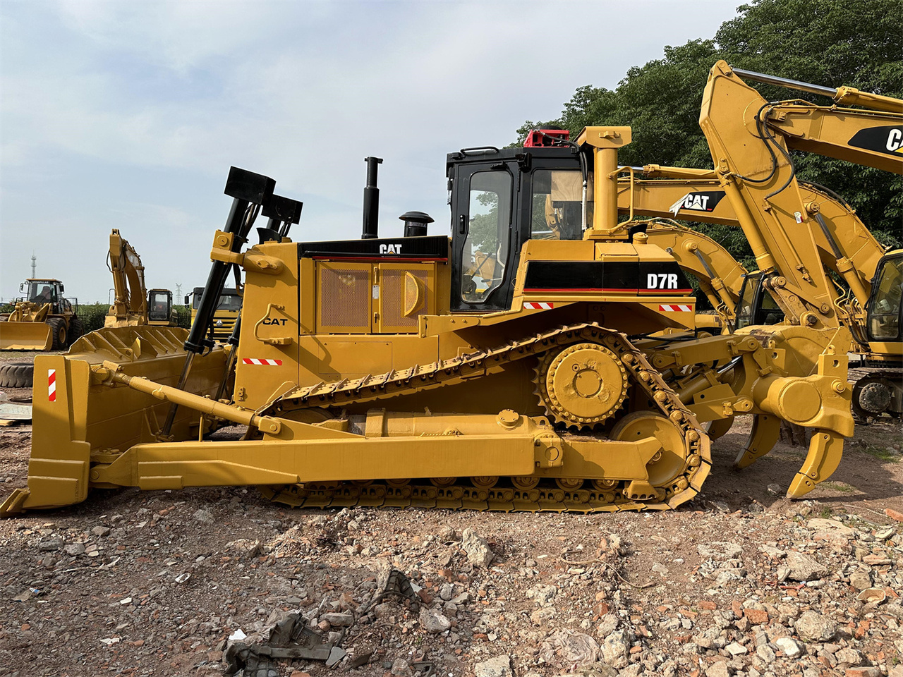 CATERPILLAR D7R - Buldôzer: foto 5 CATERPILLAR D7R - Buldôzer: foto 5