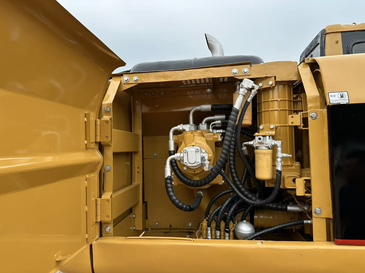 Caterpillar 320BL excavator - Escavadeira: foto 5 Caterpillar 320BL excavator - Escavadeira: foto 5