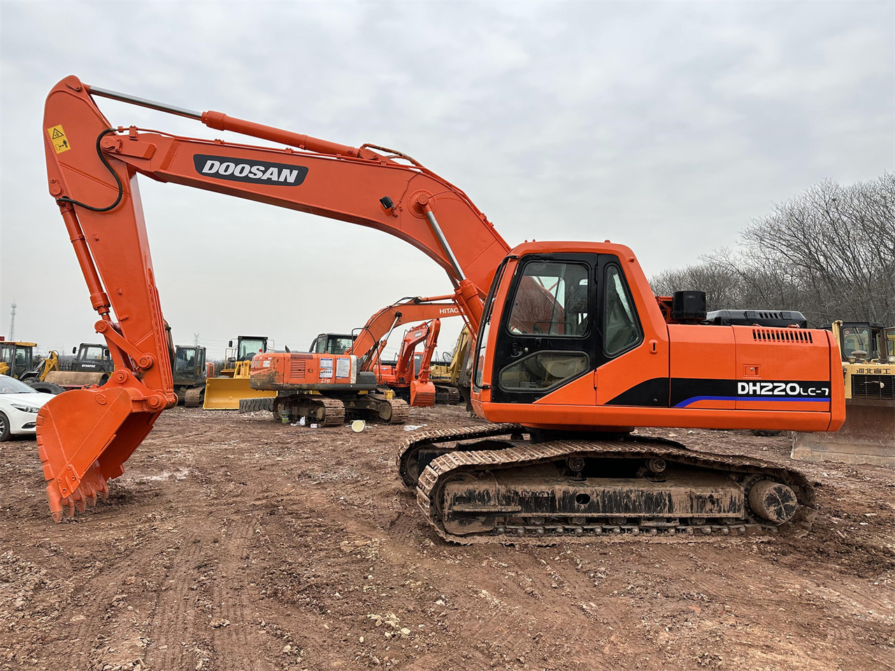 DOOSAN DH220 - Escavadora de rastos: foto 2 DOOSAN DH220 - Escavadora de rastos: foto 2