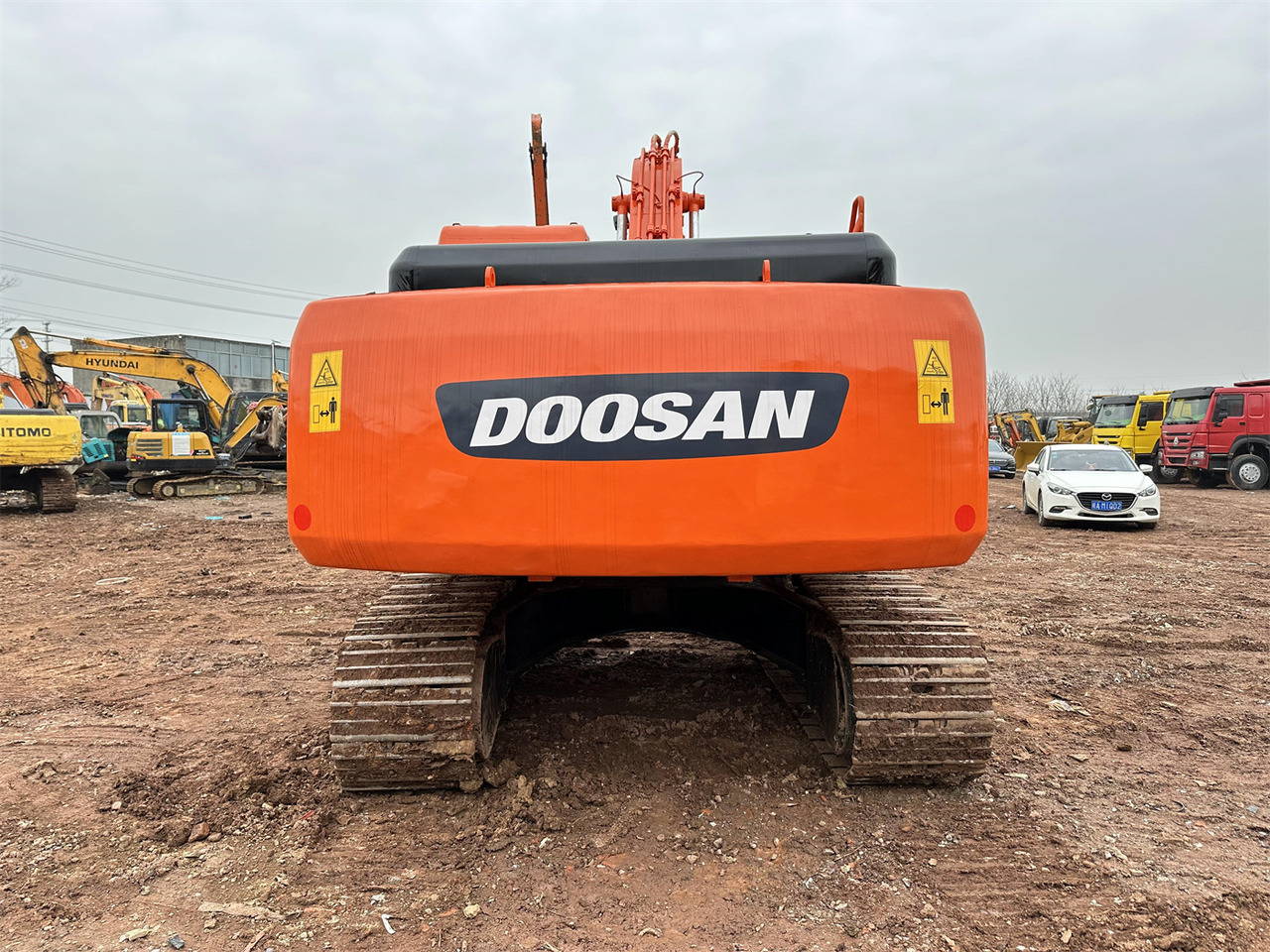 DOOSAN DH220 - Escavadora de rastos: foto 5 DOOSAN DH220 - Escavadora de rastos: foto 5