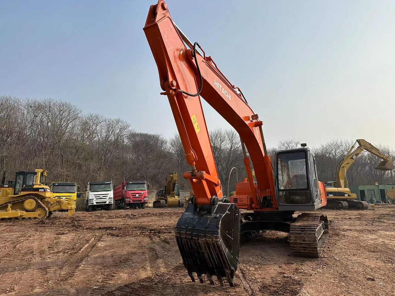 HITACHI EX200 - Escavadeira: foto 4 HITACHI EX200 - Escavadeira: foto 4
