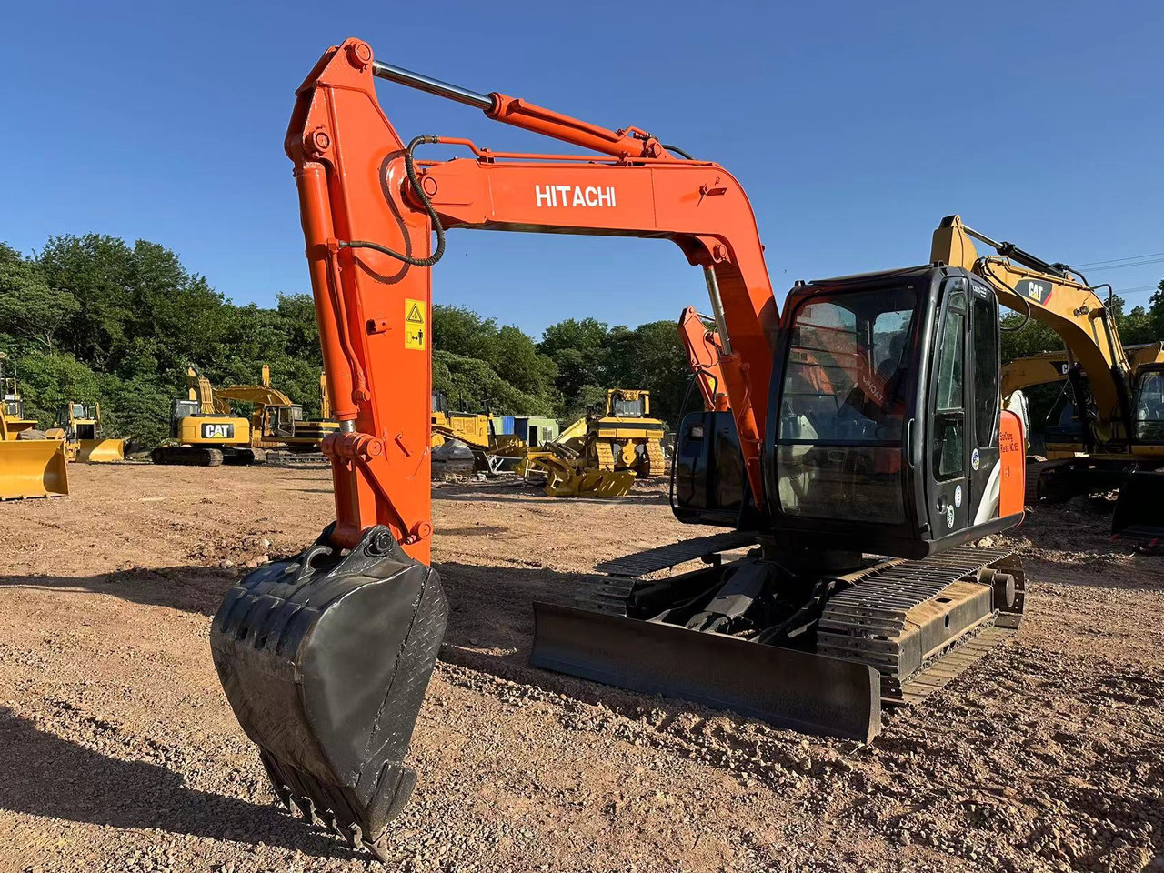 HITACHI ZAXIS ZX70 - Mini escavadeira: foto 1 HITACHI ZAXIS ZX70 - Mini escavadeira: foto 1