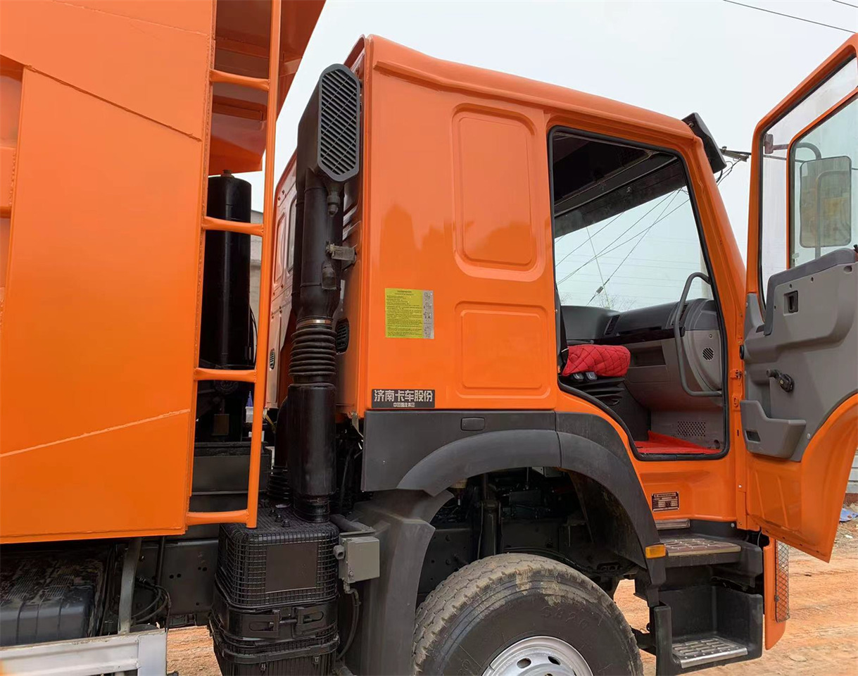 Camião basculante HOWO 371hp: foto 12