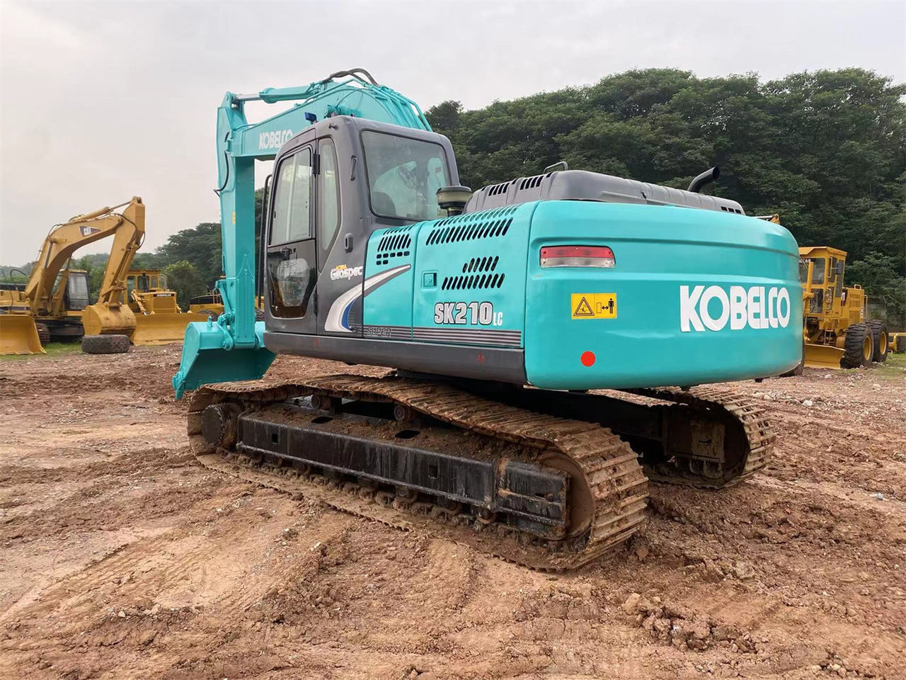 KOBELCO SK210LC-8 - Escavadora de rastos: foto 4 KOBELCO SK210LC-8 - Escavadora de rastos: foto 4