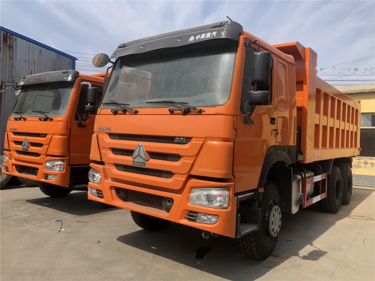 SINOTRUK HOWO 371 Dump truck - Camião basculante: foto 1 SINOTRUK HOWO 371 Dump truck - Camião basculante: foto 1