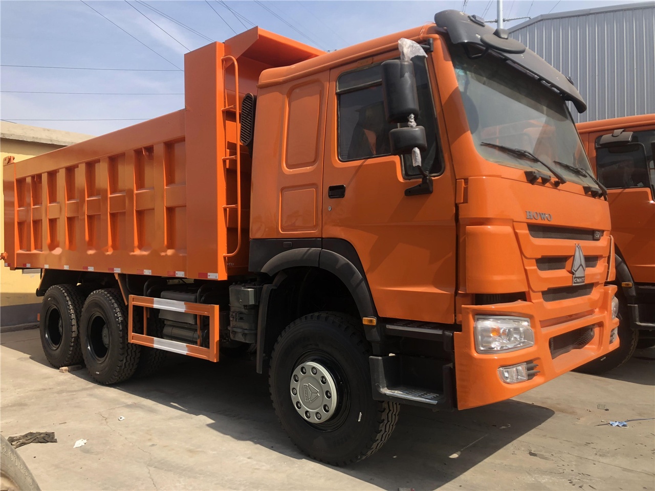 SINOTRUK HOWO 371 Dump truck - Camião basculante: foto 3 SINOTRUK HOWO 371 Dump truck - Camião basculante: foto 3