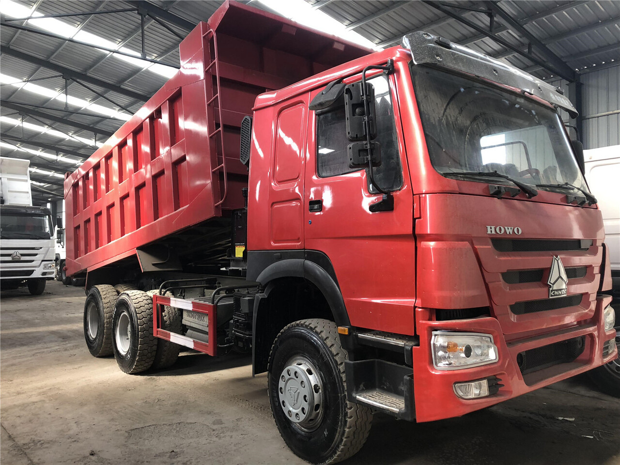 SINOTRUK Howo Dump truck 371 - Camião basculante: foto 1 SINOTRUK Howo Dump truck 371 - Camião basculante: foto 1