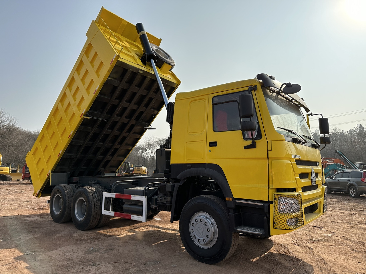 SINOTRUK Howo Dump truck 371 - Camião basculante: foto 1 SINOTRUK Howo Dump truck 371 - Camião basculante: foto 1